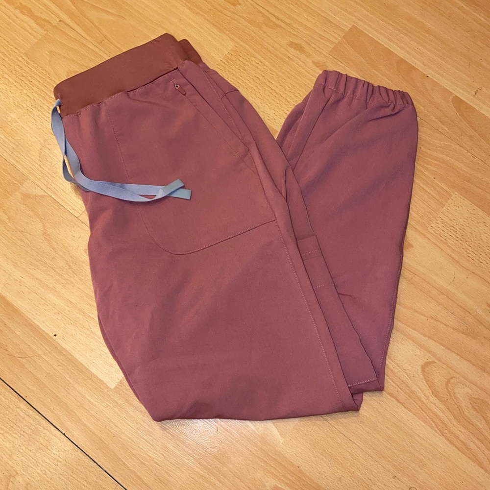 FIGS TALDORA PANT IN LIMITED EDITION MAUVE